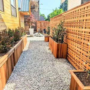 - Tiny Aztec - Walk To Local Shops & Restaurants Portland